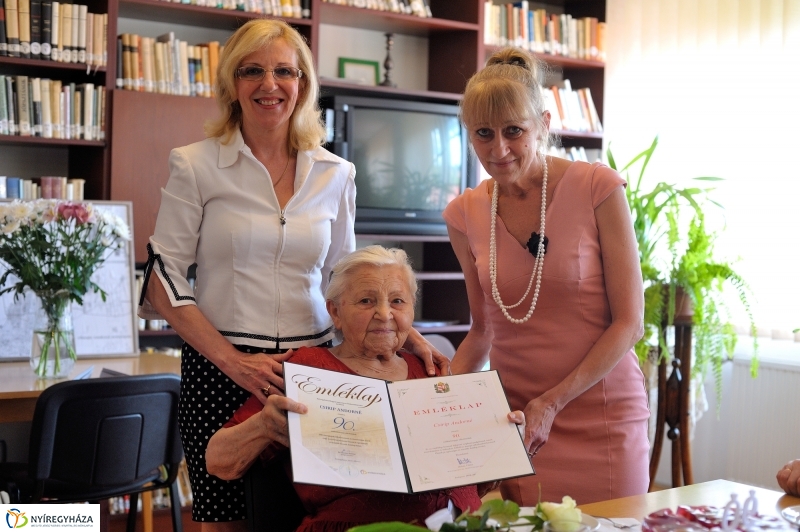 Szépkorú köszöntése - Csirip Andorné