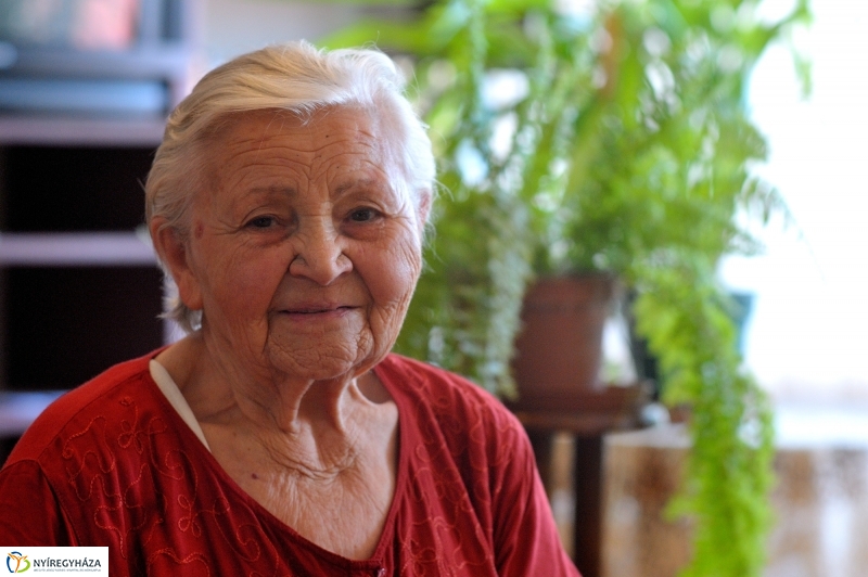 Szépkorú köszöntése - Csirip Andorné