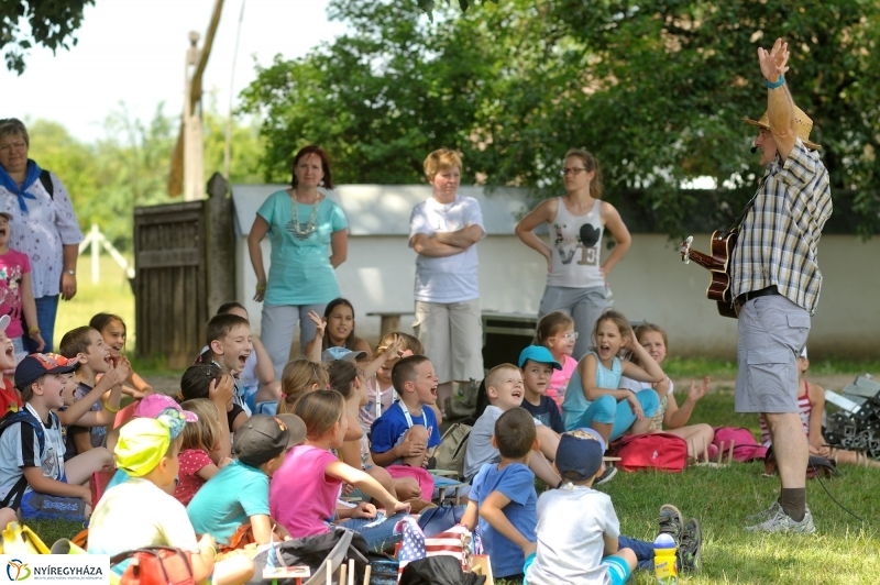 Adj Esélyt tábor a múzeumfaluban