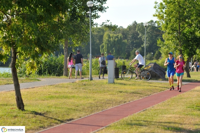 Vasárnap délután Sóstón
