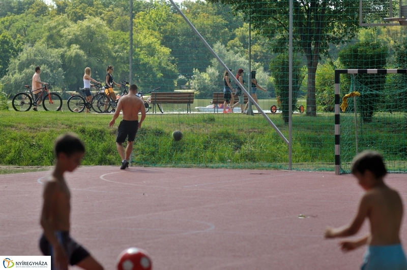 Vasárnap délután Sóstón