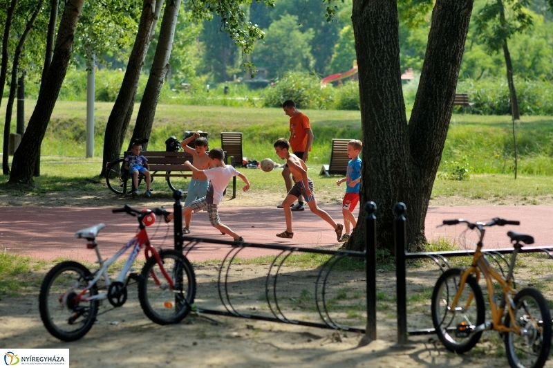 Vasárnap délután Sóstón