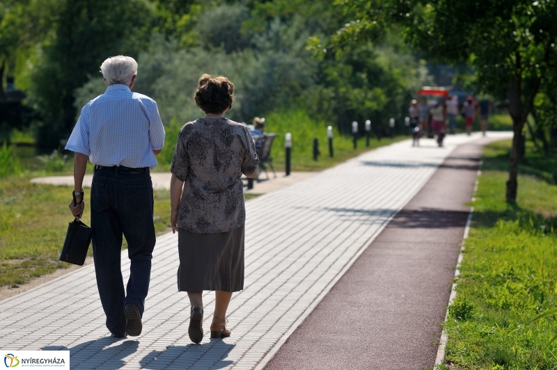 Vasárnap délután Sóstón