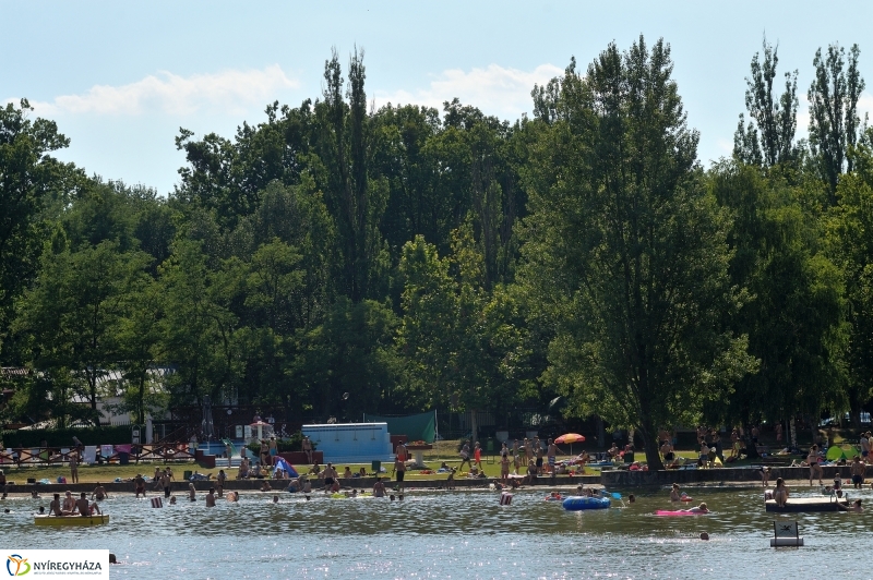 Vasárnap délután Sóstón