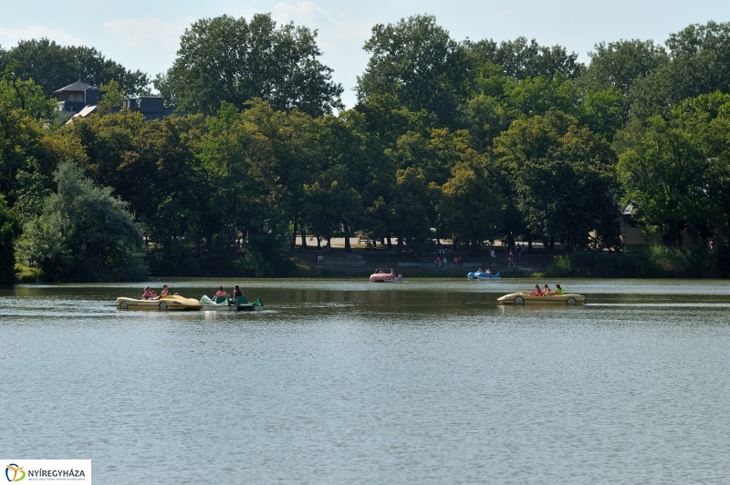 Vasárnap délután Sóstón