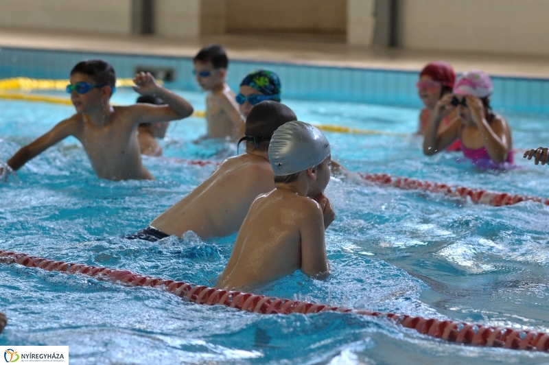 Úszótábor az Arany iskolában
