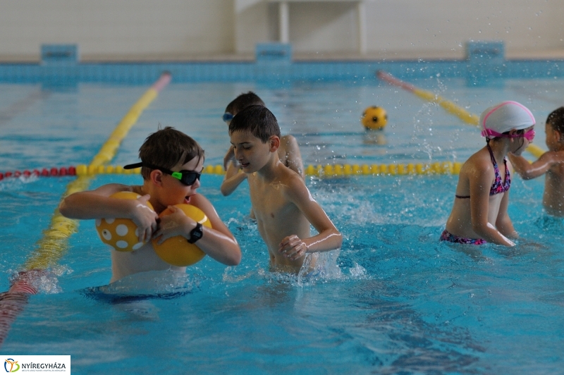 Úszótábor az Arany iskolában