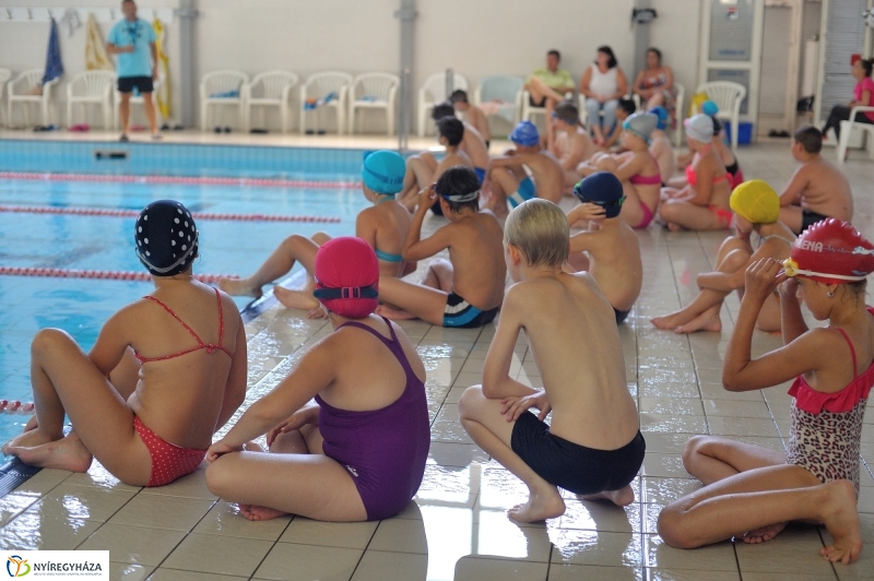 Úszótábor az Arany iskolában