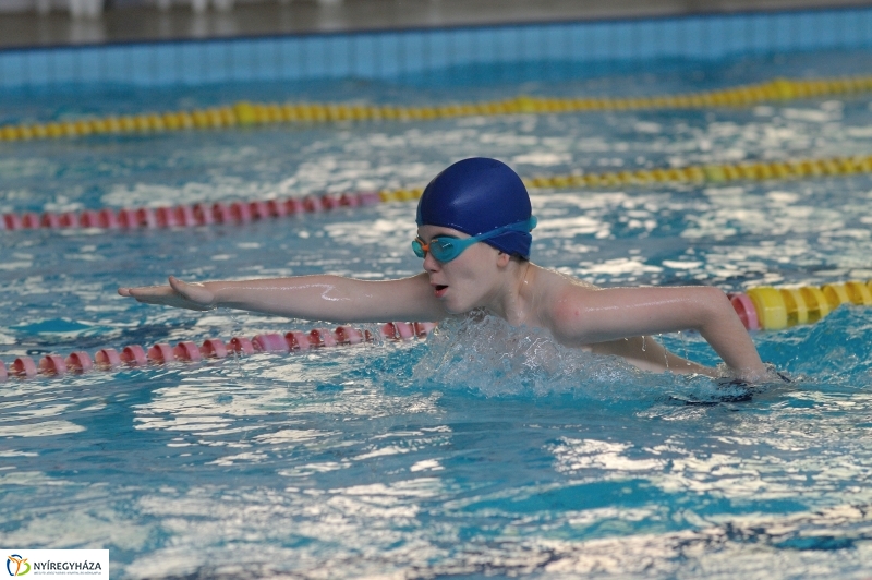 Úszótábor az Arany iskolában