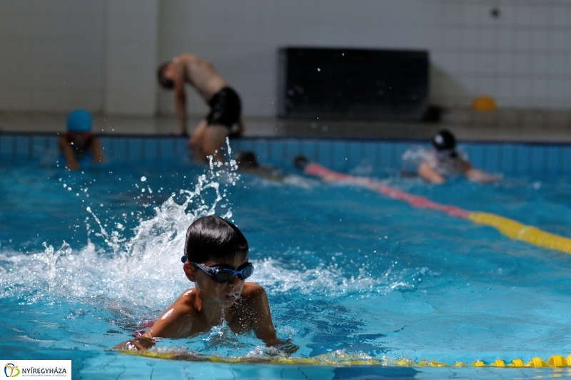 Úszótábor az Arany iskolában