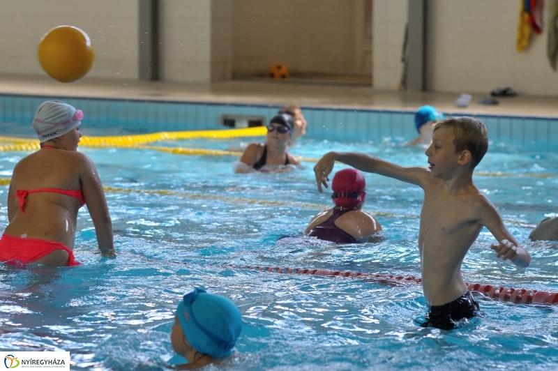 Úszótábor az Arany iskolában