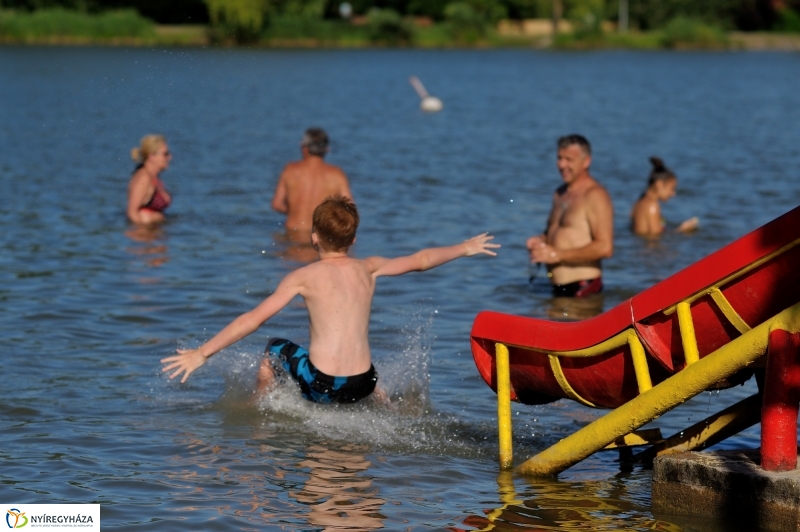 Egy hétköznap délután a Tófürdőn