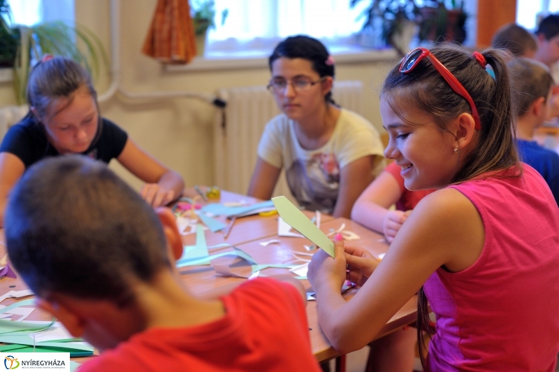 Táborozás a szőlőskerti iskolában