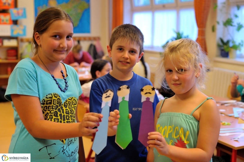 Táborozás a szőlőskerti iskolában