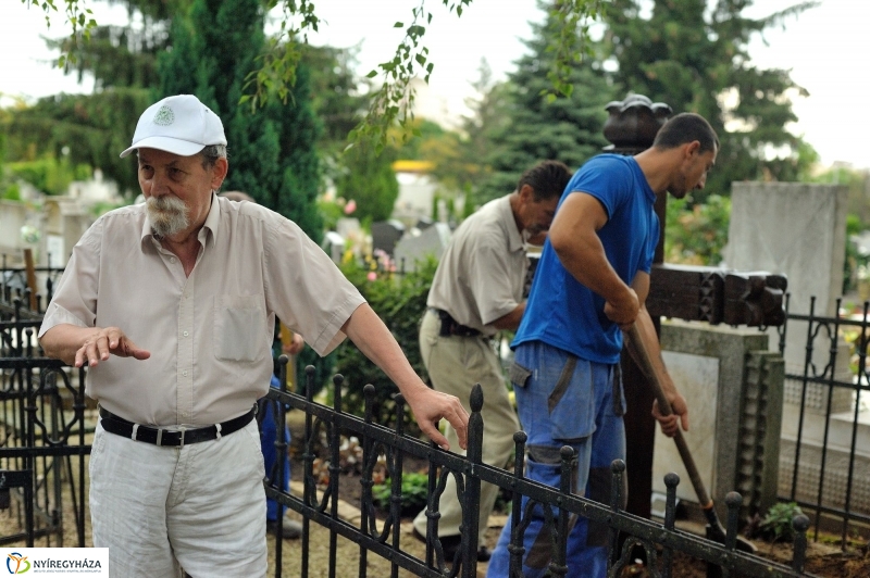 Felújították Jósa András síremlékét