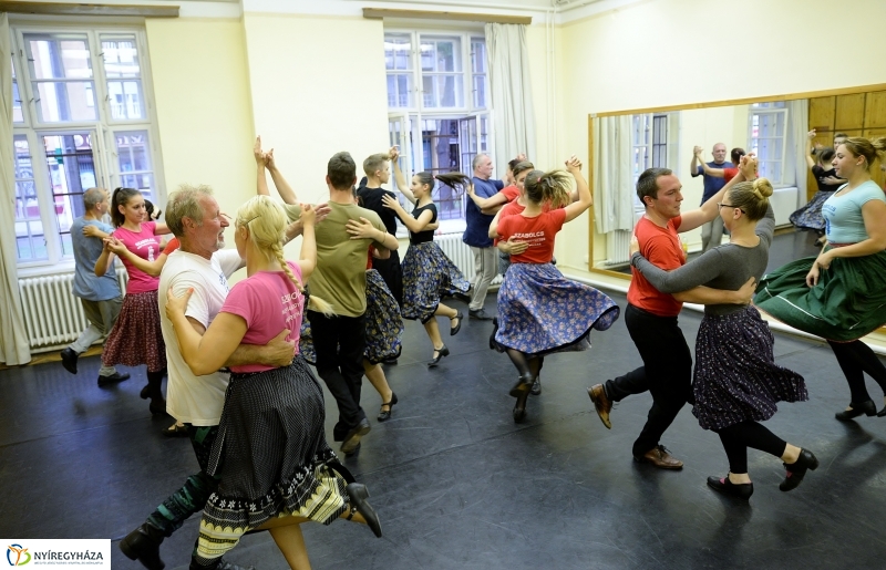 Megkezdődtek a Tirpák Lakodalmas táncpróbái