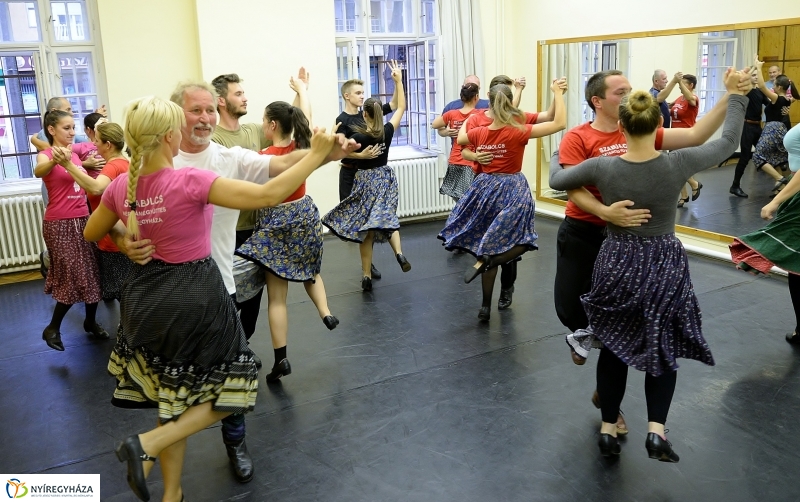 Megkezdődtek a Tirpák Lakodalmas táncpróbái