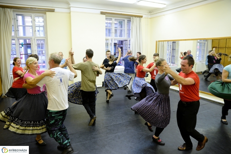 Megkezdődtek a Tirpák Lakodalmas táncpróbái