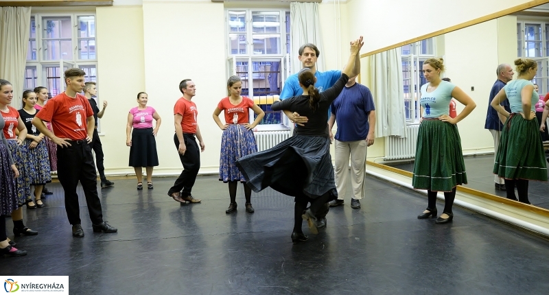 Megkezdődtek a Tirpák Lakodalmas táncpróbái