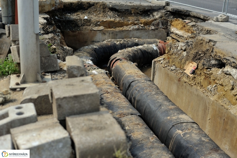 Nyírtávhő - csővezetékek cseréje a Mező utcán