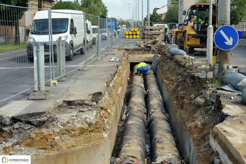Nyírtávhő - csővezetékek cseréje a Mező utcán