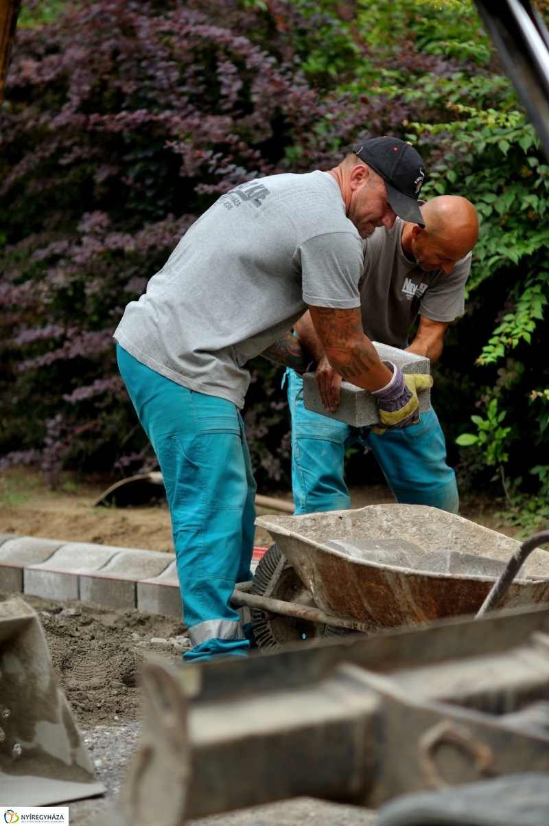 Rekonstrukció a Merkur utcán