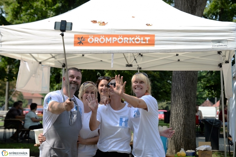 Barkács-bogrács főzőverseny a Krúdy sétányon