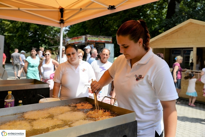 Barkács-bogrács főzőverseny a Krúdy sétányon