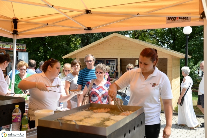 Barkács-bogrács főzőverseny a Krúdy sétányon