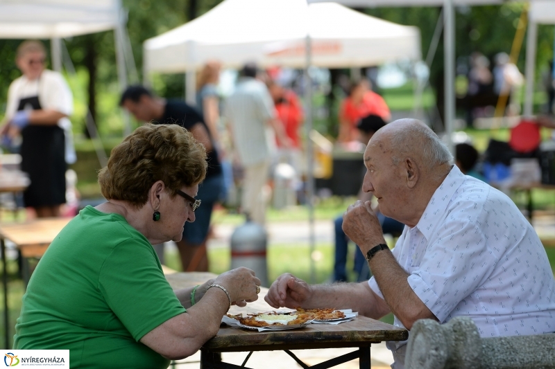 Barkács-bogrács főzőverseny a Krúdy sétányon