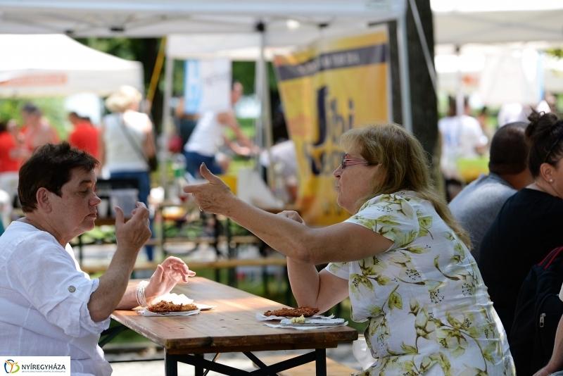 Barkács-bogrács főzőverseny a Krúdy sétányon
