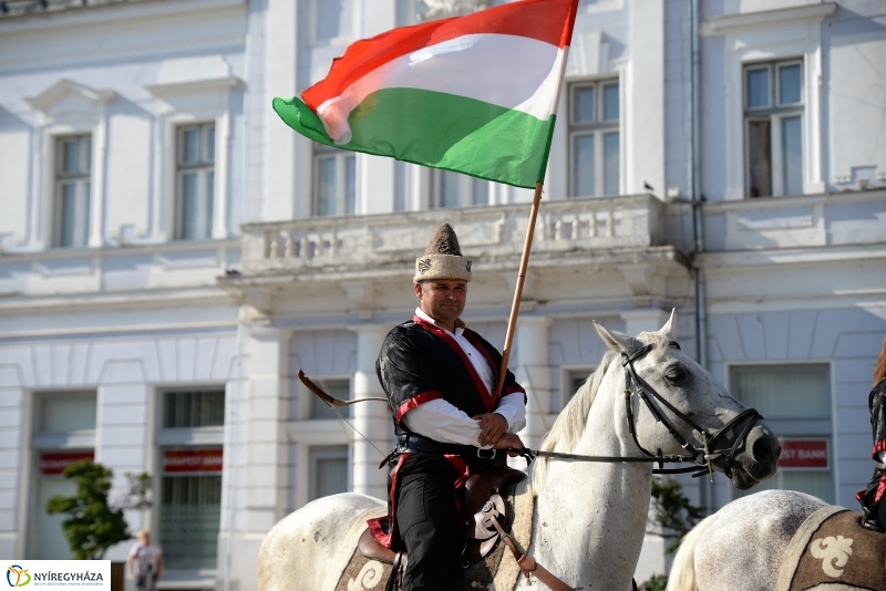 Nyári virágos belváros