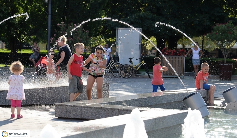 Nyári virágos belváros