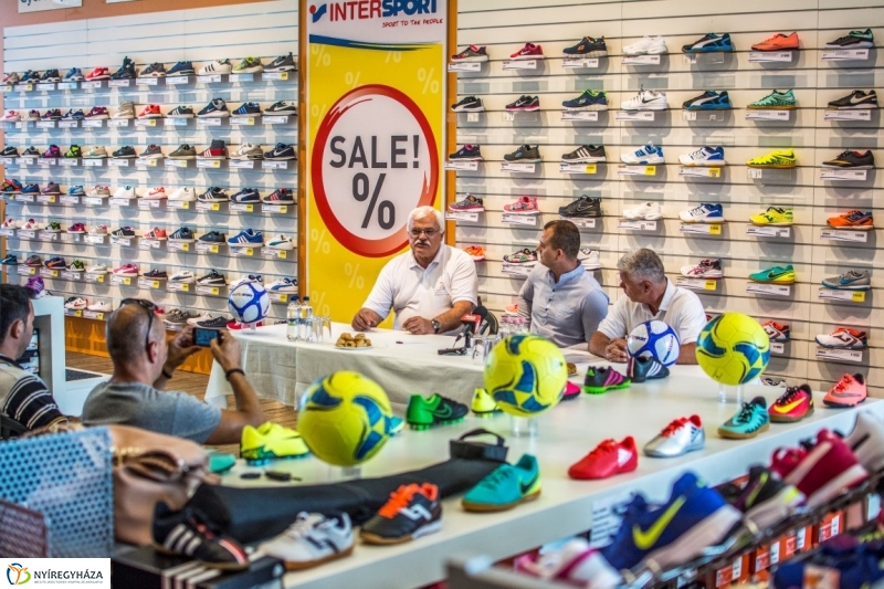 Támogatás az INTERSPORT-tól