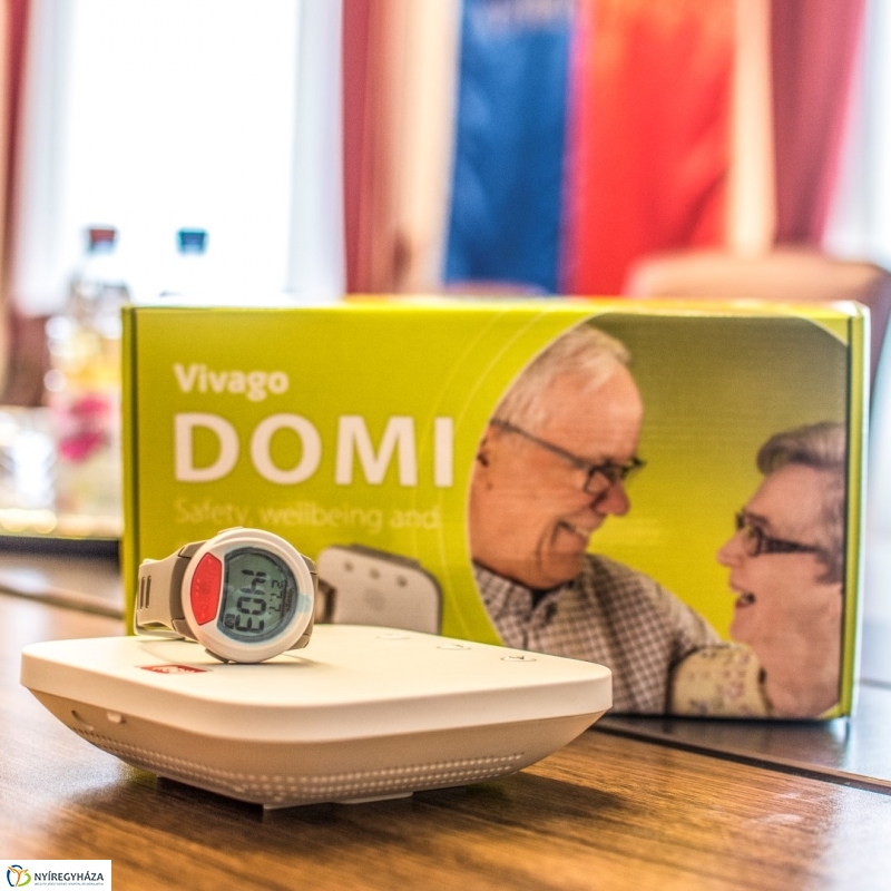 Digitális segélyhívók