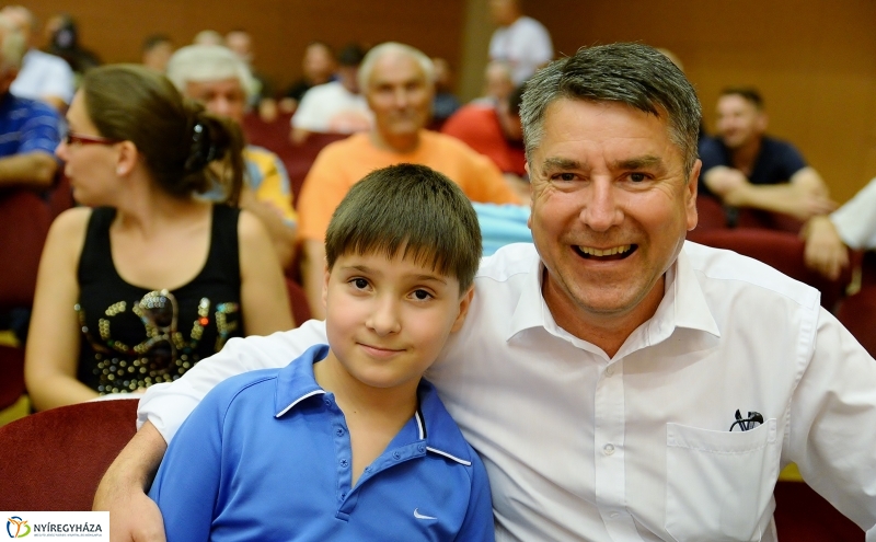 Szurkolói ankét a Szparinál