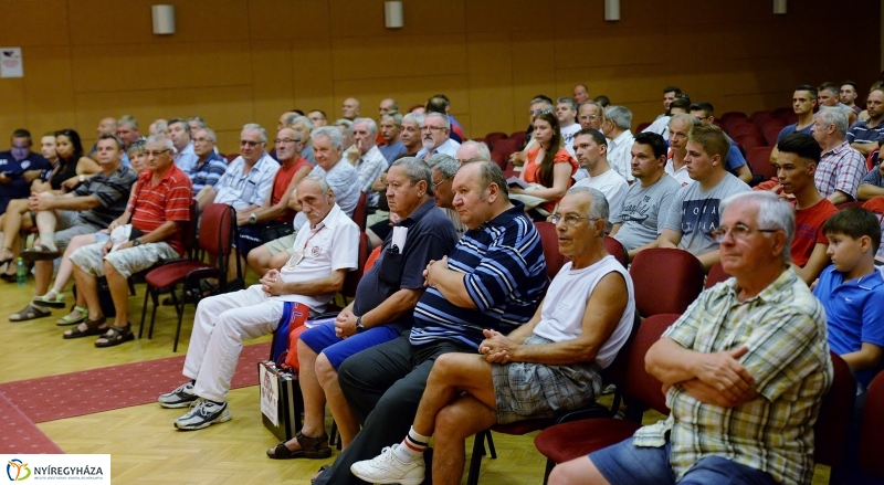 Szurkolói ankét a Szparinál