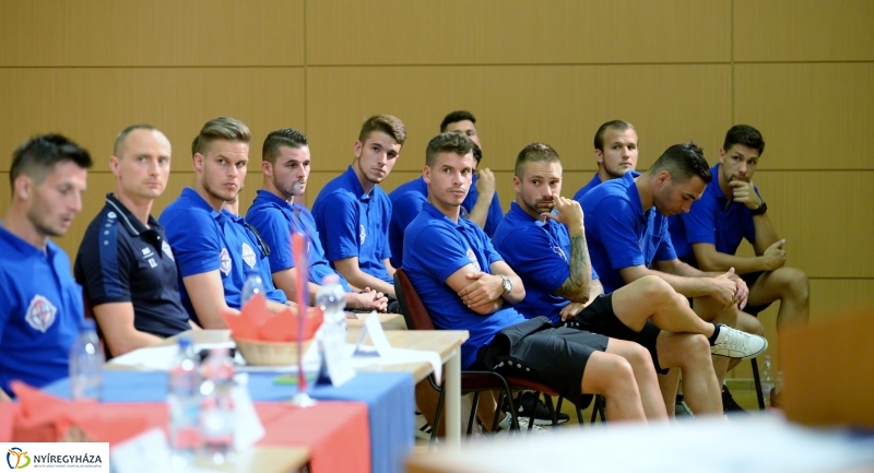 Szurkolói ankét a Szparinál