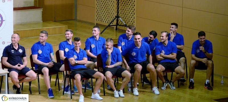 Szurkolói ankét a Szparinál