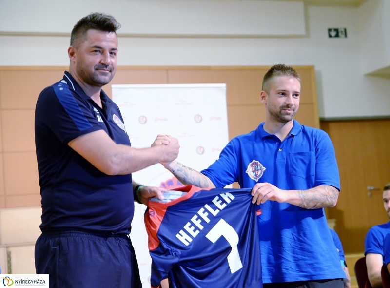 Szurkolói ankét a Szparinál