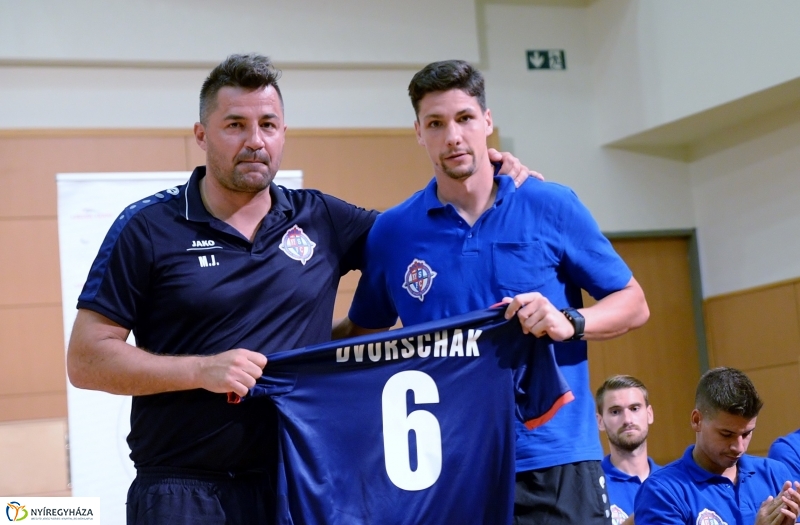 Szurkolói ankét a Szparinál