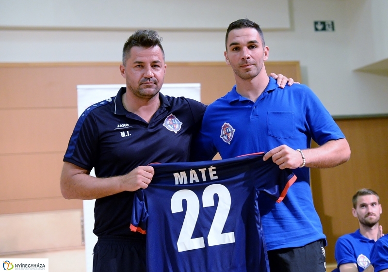 Szurkolói ankét a Szparinál