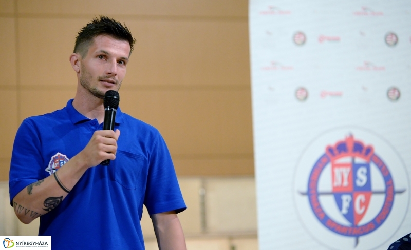 Szurkolói ankét a Szparinál