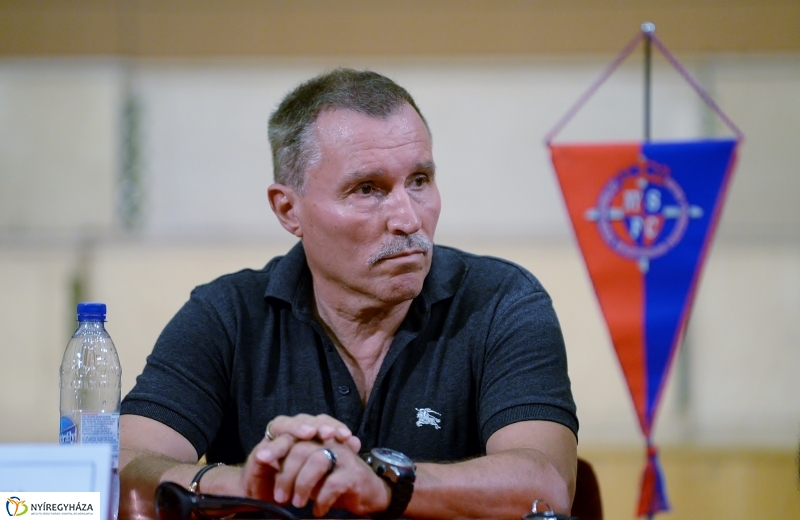 Szurkolói ankét a Szparinál