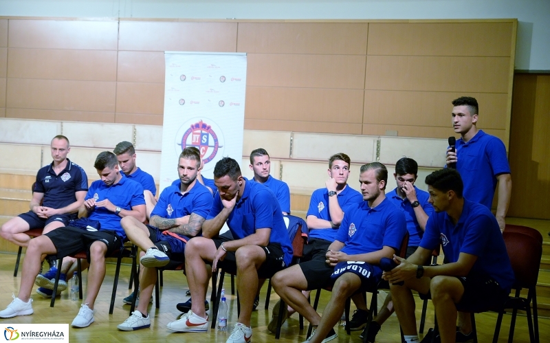 Szurkolói ankét a Szparinál