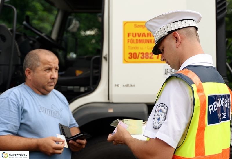 Tispol akció a 38-as úton