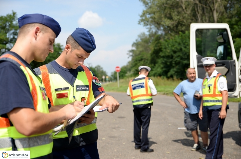 Tispol akció a 38-as úton