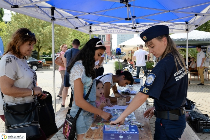 Közlekedésbiztonsági nap a Kossuth téren