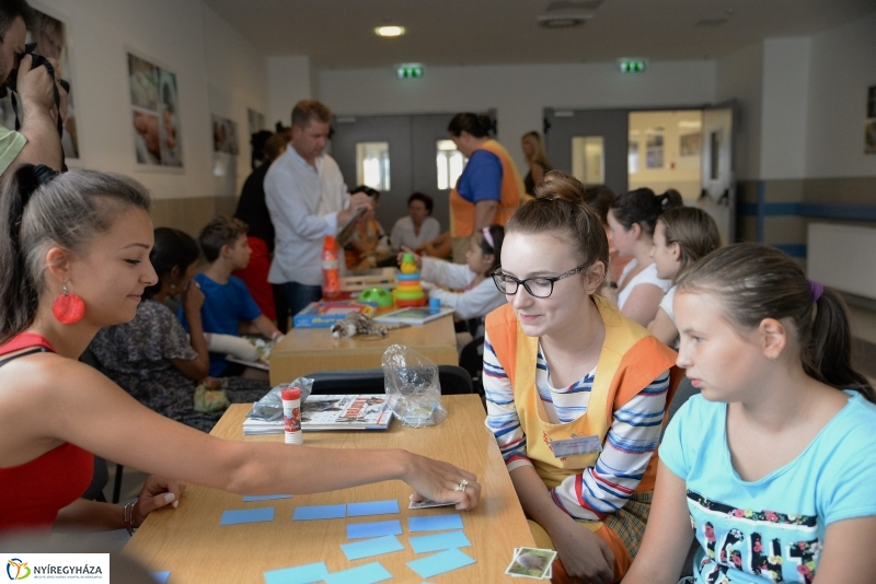 Játékadomány a gyermekosztály részére