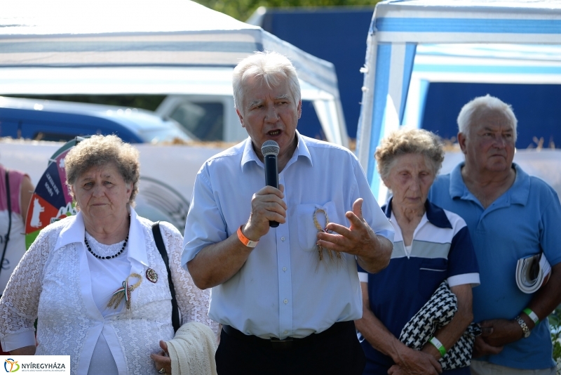 Magyarok Kenyere Program-adományátadás Apagyon